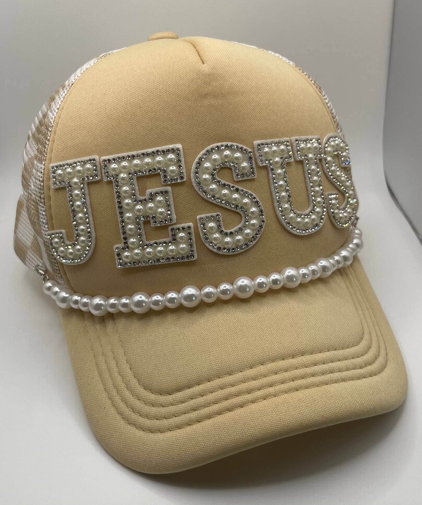 “JESUS” Pearl Trucker Hat – Elegant Faith Edition